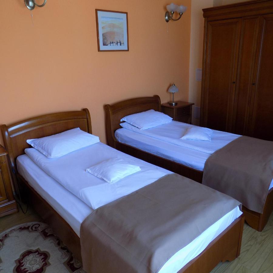 Hotel Casa Rad Sînmartin Exteriér fotografie